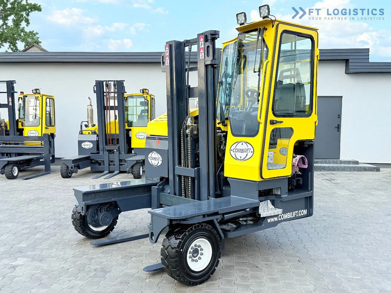 Combilift COMBILIFT C3000XL LARGE CABIN – DUPLEX 3200mm – Year 2015 – LPG – FREE LIFT – SIDESHIFT – CONDITION 5/5 COMBILIFT C3000XL LARGE - משאית הגעה ב-4 דרכים: תמונה 1 Combilift COMBILIFT C3000XL LARGE CABIN – DUPLEX 3200mm – Year 2015 – LPG – FREE LIFT – SIDESHIFT – CONDITION 5/5 COMBILIFT C3000XL LARGE - משאית הגעה ב-4 דרכים: תמונה 1