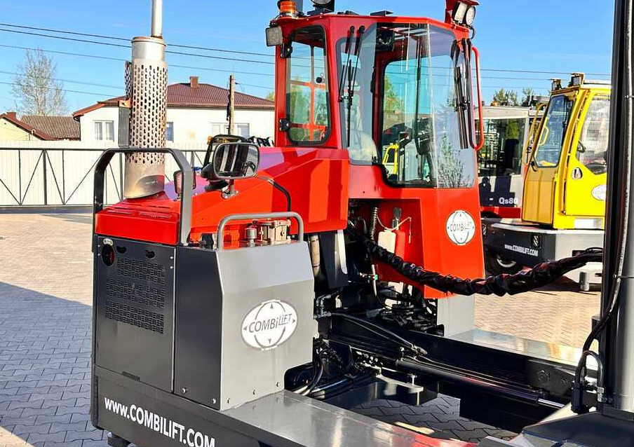 משאית הגעה ב-4 דרכים Combilift COMBILIFT C4000 – TRIPLEX 9300 mm – Year 2017 – GAS – FREE LIFT – FORK SIDE SHIFT – CONDITION 5/5: תמונה 25