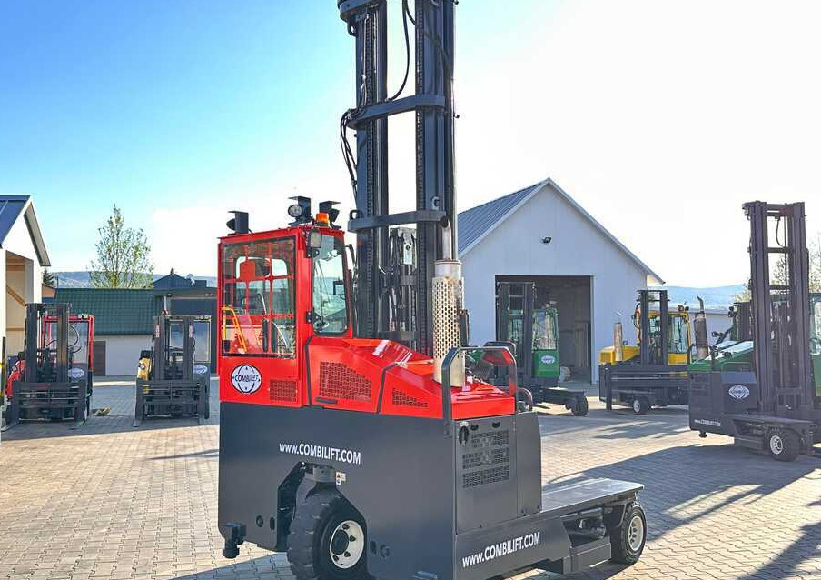 משאית הגעה ב-4 דרכים Combilift COMBILIFT C4000 – TRIPLEX 9300 mm – Year 2017 – GAS – FREE LIFT – FORK SIDE SHIFT – CONDITION 5/5: תמונה 7