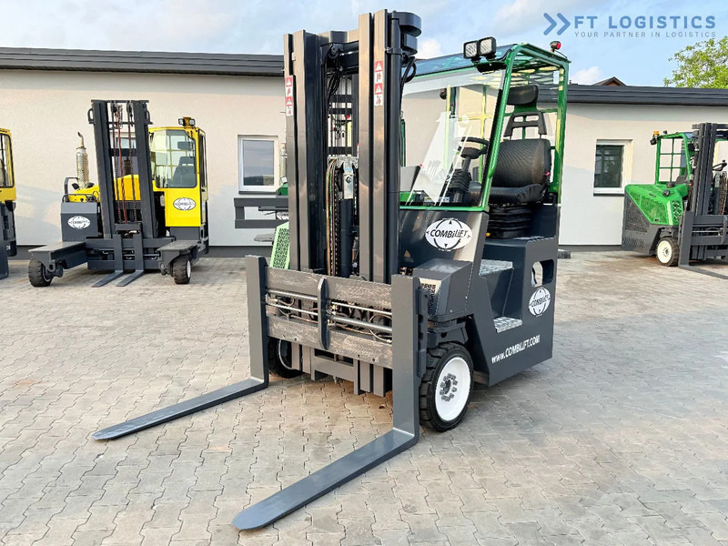 Combilift COMBILIFT C4000CB – TRIPLEX 5200mm – Year 2017 – LPG – FREE LIFT – SIDESHIFT – FORK POSITIONER – CONDITION 5/5 COMBILIFT C4000CB - משאית הגעה ב-4 דרכים: תמונה 1 Combilift COMBILIFT C4000CB – TRIPLEX 5200mm – Year 2017 – LPG – FREE LIFT – SIDESHIFT – FORK POSITIONER – CONDITION 5/5 COMBILIFT C4000CB - משאית הגעה ב-4 דרכים: תמונה 1