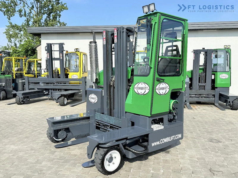 Combilift Combilift C2500 / GAS / TRIPLEX 4900MM / FREE LIFT / ONLY 2446 HOURS / FORK POSITIONER / FULL CABIN / PERFECT CONDITION / Wide r - משאית הגעה ב-4 דרכים: תמונה 2 Combilift Combilift C2500 / GAS / TRIPLEX 4900MM / FREE LIFT / ONLY 2446 HOURS / FORK POSITIONER / FULL CABIN / PERFECT CONDITION / Wide r - משאית הגעה ב-4 דרכים: תמונה 2
