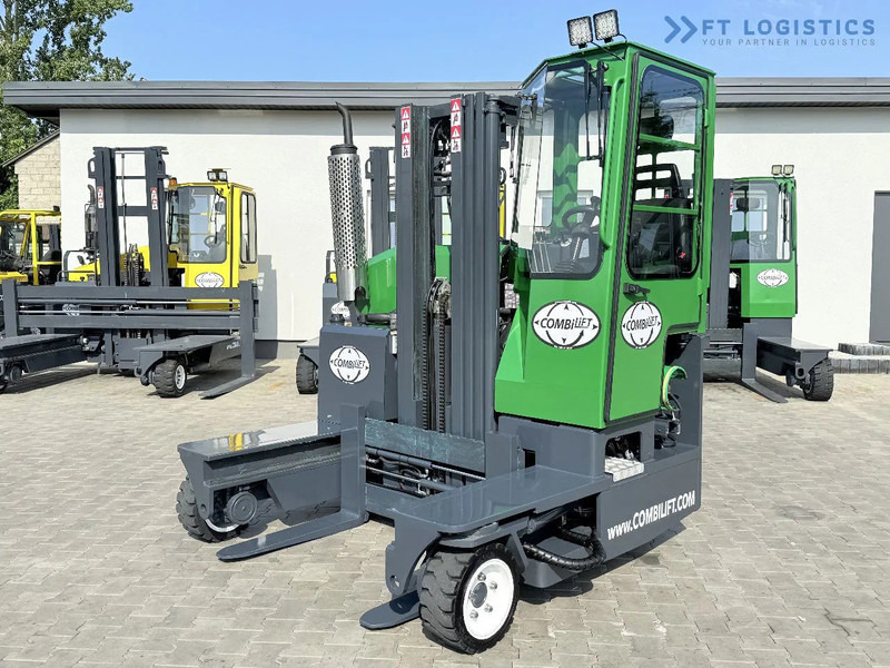 Combilift Combilift C2500 / GAS / TRIPLEX 4900MM / FREE LIFT / ONLY 2446 HOURS / FORK POSITIONER / FULL CABIN / PERFECT CONDITION / Wide r - משאית הגעה ב-4 דרכים: תמונה 1 Combilift Combilift C2500 / GAS / TRIPLEX 4900MM / FREE LIFT / ONLY 2446 HOURS / FORK POSITIONER / FULL CABIN / PERFECT CONDITION / Wide r - משאית הגעה ב-4 דרכים: תמונה 1