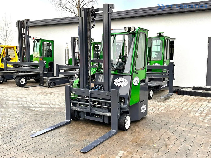 Combilift Combilift C3000CB - DUPLEX 4000mm - Year 2015 - / CABIN - HEATING / ONLY 6546 MTH / EXCELLENT CONDITION / LIKE NEW! Combilift C3 - משאית הגעה ב-4 דרכים: תמונה 2 Combilift Combilift C3000CB - DUPLEX 4000mm - Year 2015 - / CABIN - HEATING / ONLY 6546 MTH / EXCELLENT CONDITION / LIKE NEW! Combilift C3 - משאית הגעה ב-4 דרכים: תמונה 2