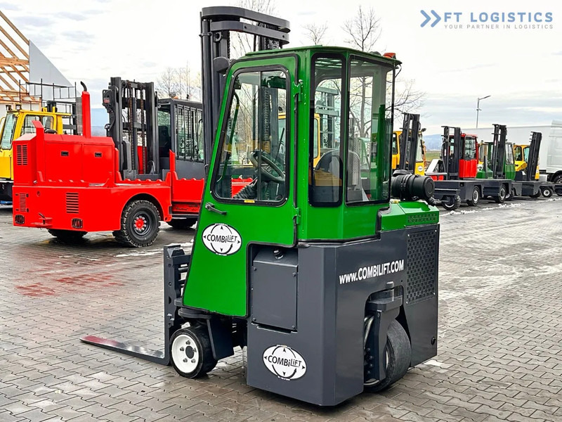 Combilift Combilift C3000CB - DUPLEX 4000mm - Year 2015 - / CABIN - HEATING / ONLY 6546 MTH / EXCELLENT CONDITION / LIKE NEW! Combilift C3 - משאית הגעה ב-4 דרכים: תמונה 5 Combilift Combilift C3000CB - DUPLEX 4000mm - Year 2015 - / CABIN - HEATING / ONLY 6546 MTH / EXCELLENT CONDITION / LIKE NEW! Combilift C3 - משאית הגעה ב-4 דרכים: תמונה 5