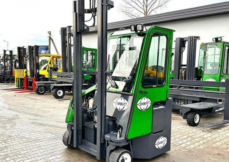 משאית הגעה ב-4 דרכים Combilift Combilift C3000CB - DUPLEX 4000mm - Year 2015 - / CABIN - HEATING / ONLY 6546 MTH / EXCELLENT CONDITION / LIKE NEW!: תמונה 27