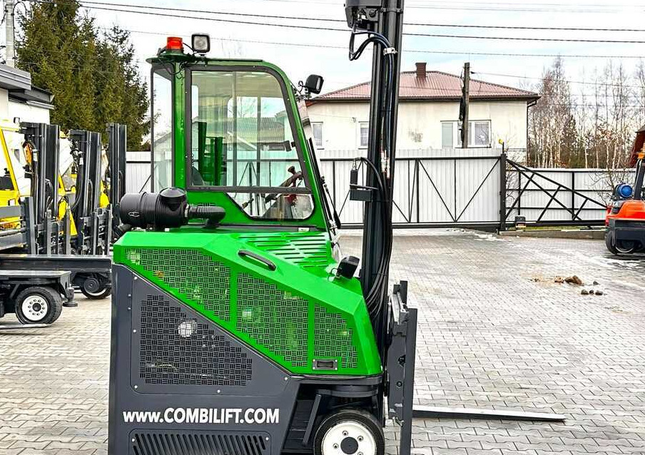 משאית הגעה ב-4 דרכים Combilift Combilift C3000CB - DUPLEX 4000mm - Year 2015 - / CABIN - HEATING / ONLY 6546 MTH / EXCELLENT CONDITION / LIKE NEW!: תמונה 7