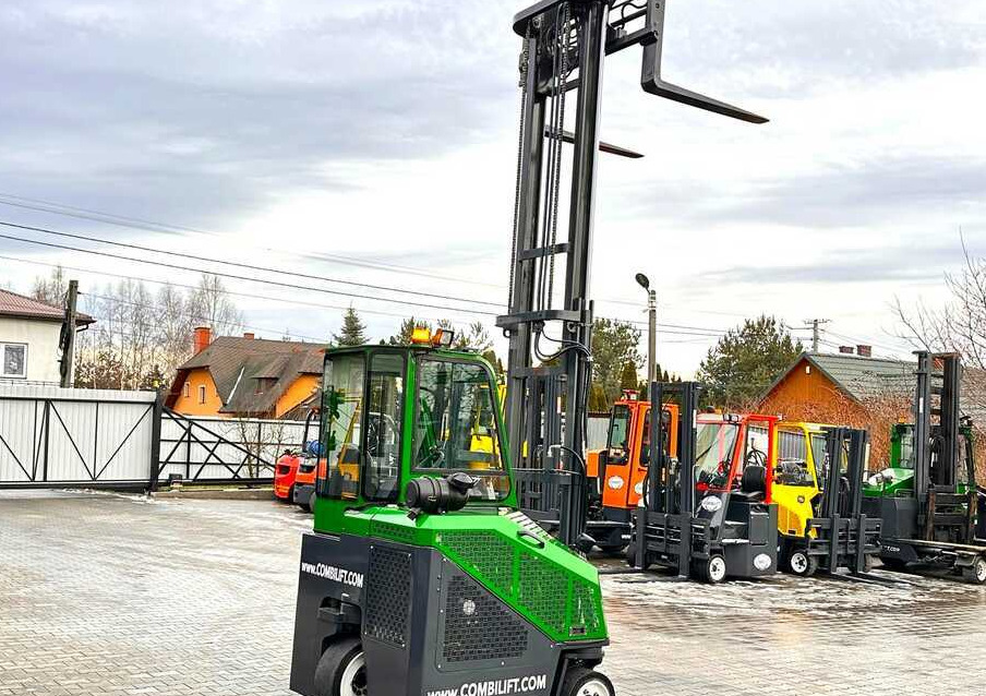 משאית הגעה ב-4 דרכים Combilift Combilift C3000CB - DUPLEX 4000mm - Year 2015 - / CABIN - HEATING / ONLY 6546 MTH / EXCELLENT CONDITION / LIKE NEW!: תמונה 22