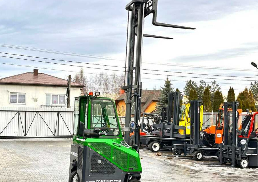 משאית הגעה ב-4 דרכים Combilift Combilift C3000CB - DUPLEX 4000mm - Year 2015 - / CABIN - HEATING / ONLY 6546 MTH / EXCELLENT CONDITION / LIKE NEW!: תמונה 24