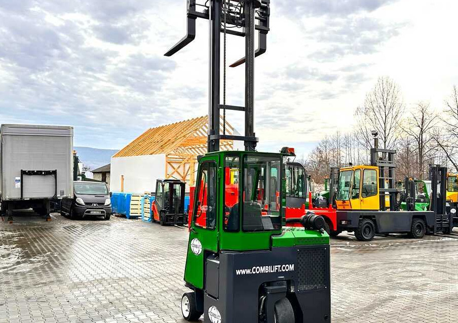 משאית הגעה ב-4 דרכים Combilift Combilift C3000CB - DUPLEX 4000mm - Year 2015 - / CABIN - HEATING / ONLY 6546 MTH / EXCELLENT CONDITION / LIKE NEW!: תמונה 23