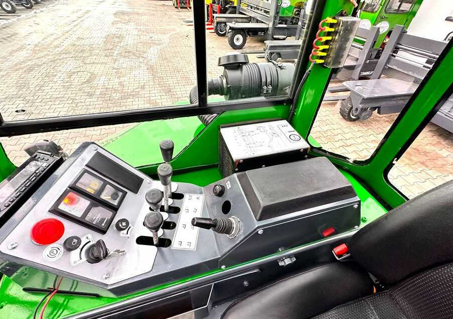 משאית הגעה ב-4 דרכים Combilift Combilift C3000CB - DUPLEX 4000mm - Year 2015 - / CABIN - HEATING / ONLY 6546 MTH / EXCELLENT CONDITION / LIKE NEW!: תמונה 15