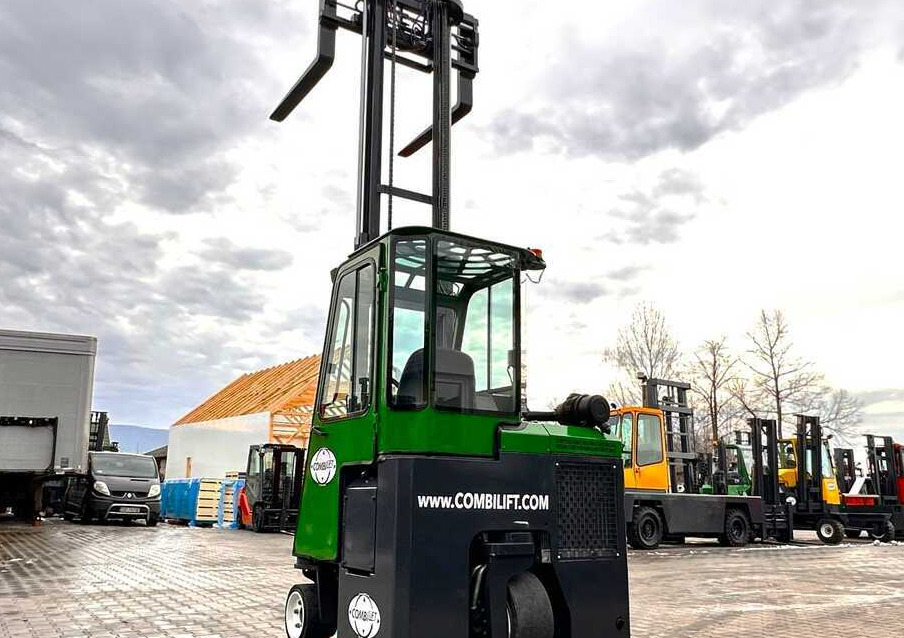 משאית הגעה ב-4 דרכים Combilift Combilift C3000CB - DUPLEX 4000mm - Year 2015 - / CABIN - HEATING / ONLY 6546 MTH / EXCELLENT CONDITION / LIKE NEW!: תמונה 34