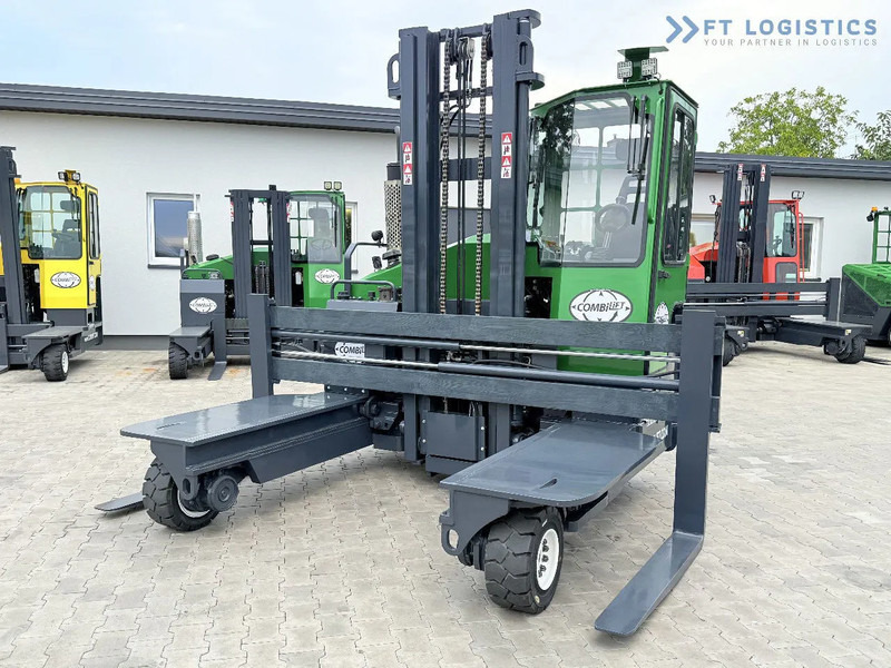 Combilift Combilift C4500 / DIESEL / DUPLEX 4000MM / WIDE FORK POSITIONER / HEATING / FULL CABIN / PERFECT CONDITION / Wide range of four- - משאית הגעה ב-4 דרכים: תמונה 5 Combilift Combilift C4500 / DIESEL / DUPLEX 4000MM / WIDE FORK POSITIONER / HEATING / FULL CABIN / PERFECT CONDITION / Wide range of four- - משאית הגעה ב-4 דרכים: תמונה 5