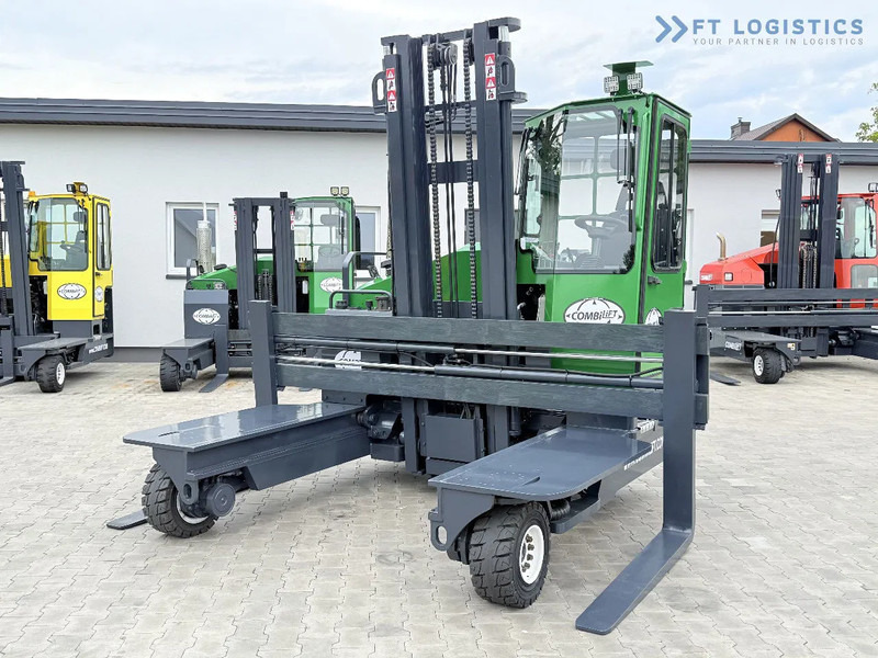 Combilift Combilift C4500 / DIESEL / DUPLEX 4000MM / WIDE FORK POSITIONER / HEATING / FULL CABIN / PERFECT CONDITION / Wide range of four- - משאית הגעה ב-4 דרכים: תמונה 4 Combilift Combilift C4500 / DIESEL / DUPLEX 4000MM / WIDE FORK POSITIONER / HEATING / FULL CABIN / PERFECT CONDITION / Wide range of four- - משאית הגעה ב-4 דרכים: תמונה 4