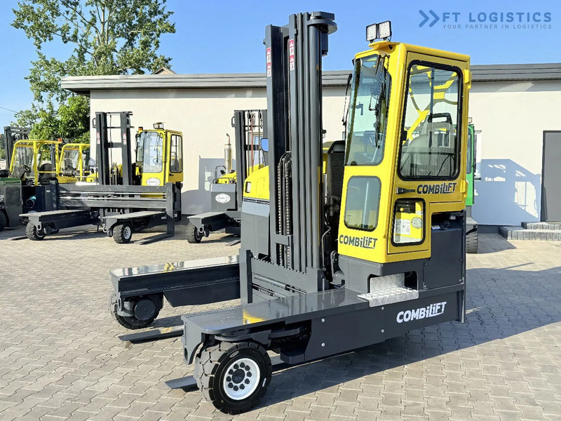 Combilift Combilift C5000 / DIESEL / TRIPLEX 6000MM / FREE LIFT / FORK POSITIONER / BUILT-IN SCALE / HEATING / FULL CABIN / PERFECT CONDIT - משאית הגעה ב-4 דרכים: תמונה 2 Combilift Combilift C5000 / DIESEL / TRIPLEX 6000MM / FREE LIFT / FORK POSITIONER / BUILT-IN SCALE / HEATING / FULL CABIN / PERFECT CONDIT - משאית הגעה ב-4 דרכים: תמונה 2