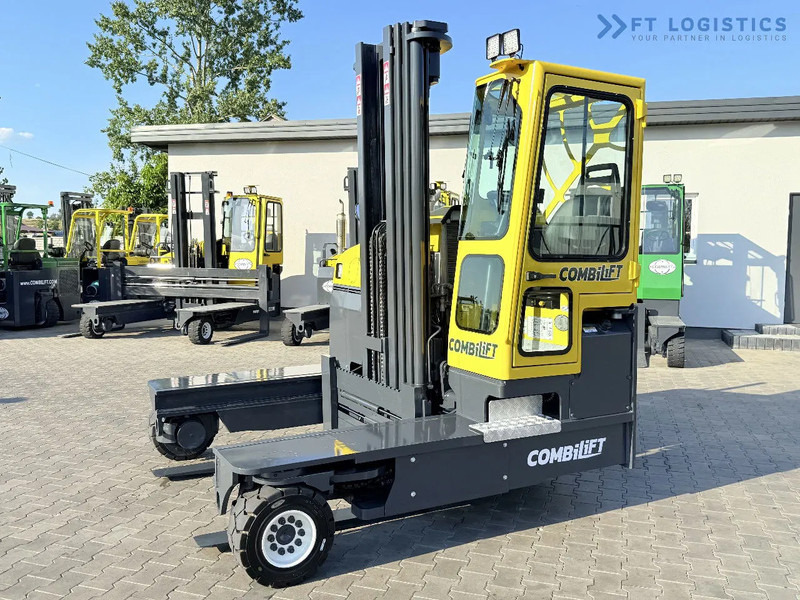 Combilift Combilift C5000 / DIESEL / TRIPLEX 6000MM / FREE LIFT / FORK POSITIONER / BUILT-IN SCALE / HEATING / FULL CABIN / PERFECT CONDIT - משאית הגעה ב-4 דרכים: תמונה 5 Combilift Combilift C5000 / DIESEL / TRIPLEX 6000MM / FREE LIFT / FORK POSITIONER / BUILT-IN SCALE / HEATING / FULL CABIN / PERFECT CONDIT - משאית הגעה ב-4 דרכים: תמונה 5
