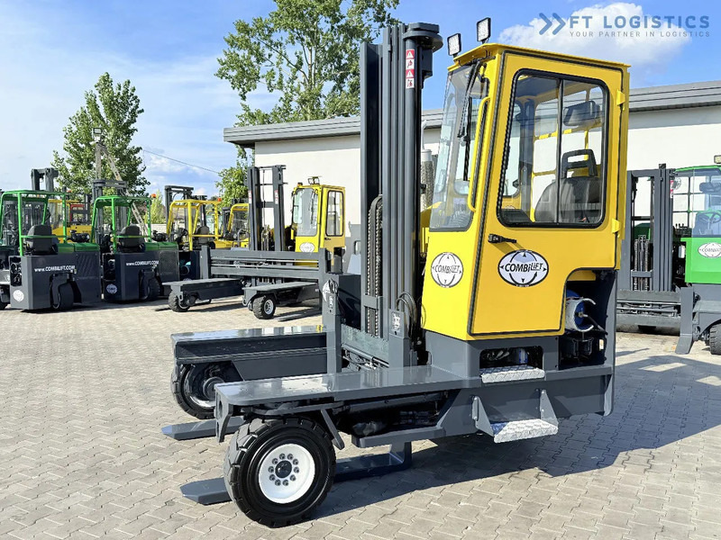 Combilift Combilift C5000XL / GAS / TRIPLEX 6000MM / FREE LIFT / FORK POSITIONER / HEATING / TELESCOPIC FORKS 1200/2000MM / FULL HEATED CA - משאית הגעה ב-4 דרכים: תמונה 2 Combilift Combilift C5000XL / GAS / TRIPLEX 6000MM / FREE LIFT / FORK POSITIONER / HEATING / TELESCOPIC FORKS 1200/2000MM / FULL HEATED CA - משאית הגעה ב-4 דרכים: תמונה 2