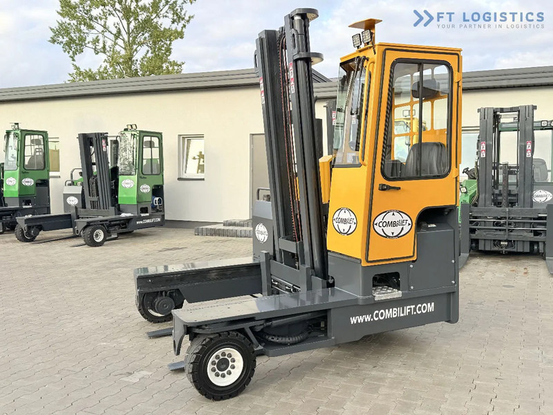 Combilift Combilift FOUR-WAY – MULTI-DIRECTIONAL FORKLIFT / COMBILIFT C4000 / DIESEL / DUPLEX 4100MM / FORK POSITIONER / FULL HEATED CABIN - משאית הגעה ב-4 דרכים: תמונה 2 Combilift Combilift FOUR-WAY – MULTI-DIRECTIONAL FORKLIFT / COMBILIFT C4000 / DIESEL / DUPLEX 4100MM / FORK POSITIONER / FULL HEATED CABIN - משאית הגעה ב-4 דרכים: תמונה 2