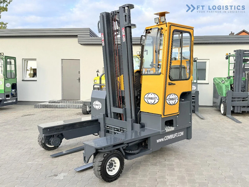 Combilift Combilift FOUR-WAY – MULTI-DIRECTIONAL FORKLIFT / COMBILIFT C4000 / DIESEL / DUPLEX 4100MM / FORK POSITIONER / FULL HEATED CABIN - משאית הגעה ב-4 דרכים: תמונה 1 Combilift Combilift FOUR-WAY – MULTI-DIRECTIONAL FORKLIFT / COMBILIFT C4000 / DIESEL / DUPLEX 4100MM / FORK POSITIONER / FULL HEATED CABIN - משאית הגעה ב-4 דרכים: תמונה 1