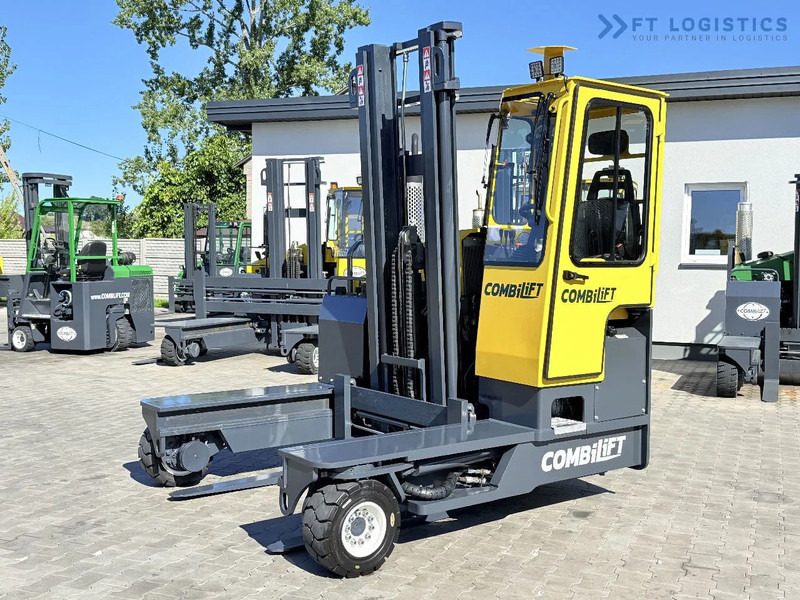 Combilift Combilift FOUR-WAY MULTIDIRECTIONAL FORKLIFT C4000 / DIESEL / DUPLEX 4100MM / ONLY 2888 HOURS / FORK POSITIONER / FULL CABIN – H - משאית הגעה ב-4 דרכים: תמונה 2 Combilift Combilift FOUR-WAY MULTIDIRECTIONAL FORKLIFT C4000 / DIESEL / DUPLEX 4100MM / ONLY 2888 HOURS / FORK POSITIONER / FULL CABIN – H - משאית הגעה ב-4 דרכים: תמונה 2