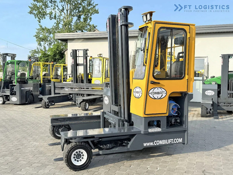Combilift Combilift FOUR-WAY MULTIDIRECTIONAL FORKLIFT C4000 / GAS / DUPLEX 4500MM / ONLY 6604 HOURS / SIDE SHIFT / FULL CABIN / PERFECT C - משאית הגעה ב-4 דרכים: תמונה 3 Combilift Combilift FOUR-WAY MULTIDIRECTIONAL FORKLIFT C4000 / GAS / DUPLEX 4500MM / ONLY 6604 HOURS / SIDE SHIFT / FULL CABIN / PERFECT C - משאית הגעה ב-4 דרכים: תמונה 3