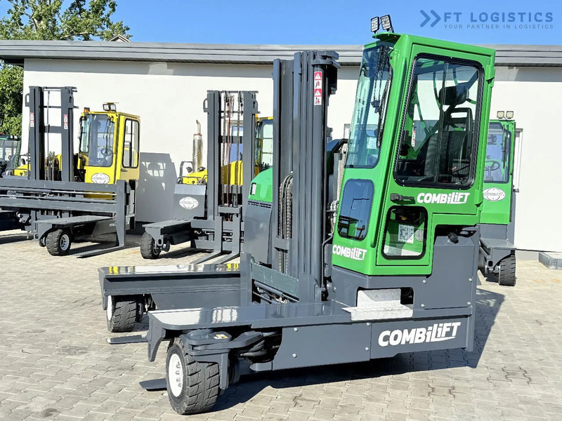Combilift Combilift FOUR-WAY MULTIDIRECTIONAL FORKLIFT C4500 / DIESEL / TRIPLEX 4900MM / ONLY 4854 HOURS / FORK POSITIONER / FULL CABIN – - משאית הגעה ב-4 דרכים: תמונה 3 Combilift Combilift FOUR-WAY MULTIDIRECTIONAL FORKLIFT C4500 / DIESEL / TRIPLEX 4900MM / ONLY 4854 HOURS / FORK POSITIONER / FULL CABIN – - משאית הגעה ב-4 דרכים: תמונה 3