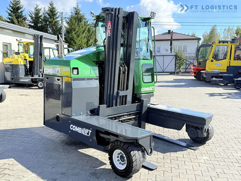 Combilift FOUR-WAY / MULTI-DIRECTIONAL FORKLIFT C4500 / DIESEL / TRIPLEX 4900MM / ONLY 4160 WORKING HOURS / FORK POSITIONER / FULL CABIN W - משאית הגעה ב-4 דרכים: תמונה 5 Combilift FOUR-WAY / MULTI-DIRECTIONAL FORKLIFT C4500 / DIESEL / TRIPLEX 4900MM / ONLY 4160 WORKING HOURS / FORK POSITIONER / FULL CABIN W - משאית הגעה ב-4 דרכים: תמונה 5
