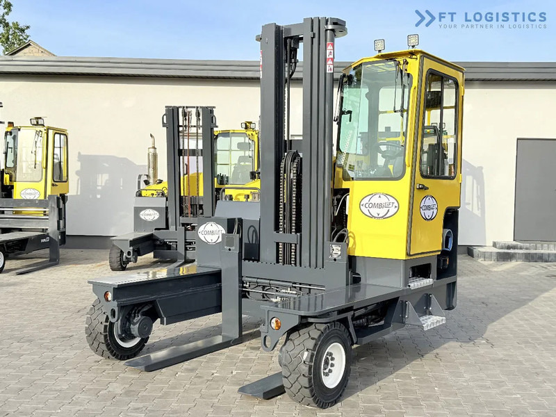 Combilift FOUR-WAY / MULTI-DIRECTIONAL FORKLIFT C5000XL / GAS / TRIPLEX 6000MM / FREE LIFT / FORK POSITIONER / HEATING / EXTENDABLE FORKS - משאית הגעה ב-4 דרכים: תמונה 1 Combilift FOUR-WAY / MULTI-DIRECTIONAL FORKLIFT C5000XL / GAS / TRIPLEX 6000MM / FREE LIFT / FORK POSITIONER / HEATING / EXTENDABLE FORKS - משאית הגעה ב-4 דרכים: תמונה 1