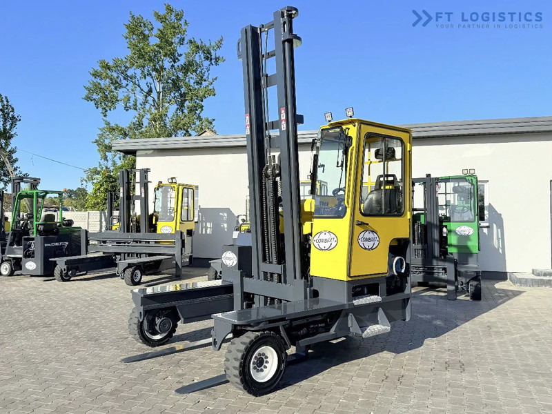 Combilift FOUR-WAY MULTIDIRECTIONAL FORKLIFT C5000 / GAS / TRIPLEX 6000MM / ONLY 4263 HOURS / FORK POSITIONER / EXCELLENT CONDITION / Wide - משאית הגעה ב-4 דרכים: תמונה 2 Combilift FOUR-WAY MULTIDIRECTIONAL FORKLIFT C5000 / GAS / TRIPLEX 6000MM / ONLY 4263 HOURS / FORK POSITIONER / EXCELLENT CONDITION / Wide - משאית הגעה ב-4 דרכים: תמונה 2