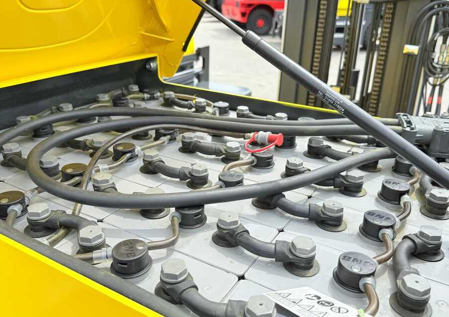 הַחכָּרָה  Combilift MR / ELECTRIC / TRIPLEX – 6000MM / FULL FREE LIFT / WIDE POSITIONER / FORK SIDESHIFT / ONLY 1400 HOURS / LIKE NEW Combilift MR / ELECTRIC / TRIPLEX – 6000MM / FULL FREE LIFT / WIDE POSITIONER / FORK SIDESHIFT / ONLY 1400 HOURS / LIKE NEW: תמונה 18