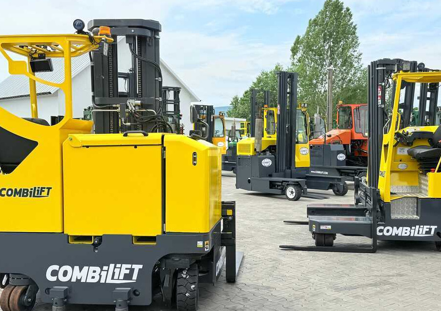 הַחכָּרָה  Combilift MR / ELECTRIC / TRIPLEX – 6000MM / FULL FREE LIFT / WIDE POSITIONER / FORK SIDESHIFT / ONLY 1400 HOURS / LIKE NEW Combilift MR / ELECTRIC / TRIPLEX – 6000MM / FULL FREE LIFT / WIDE POSITIONER / FORK SIDESHIFT / ONLY 1400 HOURS / LIKE NEW: תמונה 9