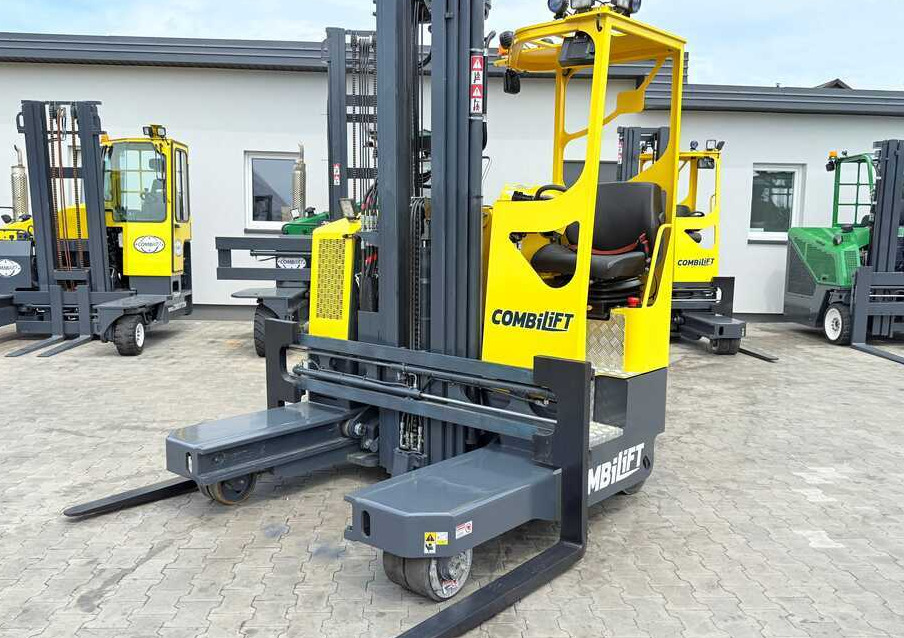 Combilift MR / ELECTRIC / TRIPLEX – 6000MM / FULL FREE LIFT / WIDE POSITIONER / FORK SIDESHIFT / ONLY 1400 HOURS / LIKE NEW - משאית הגעה ב-4 דרכים: תמונה 2 Combilift MR / ELECTRIC / TRIPLEX – 6000MM / FULL FREE LIFT / WIDE POSITIONER / FORK SIDESHIFT / ONLY 1400 HOURS / LIKE NEW - משאית הגעה ב-4 דרכים: תמונה 2