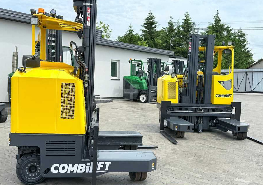 Combilift MR / ELECTRIC / TRIPLEX – 6000MM / FULL FREE LIFT / WIDE POSITIONER / FORK SIDESHIFT / ONLY 1400 HOURS / LIKE NEW - משאית הגעה ב-4 דרכים: תמונה 4 Combilift MR / ELECTRIC / TRIPLEX – 6000MM / FULL FREE LIFT / WIDE POSITIONER / FORK SIDESHIFT / ONLY 1400 HOURS / LIKE NEW - משאית הגעה ב-4 דרכים: תמונה 4