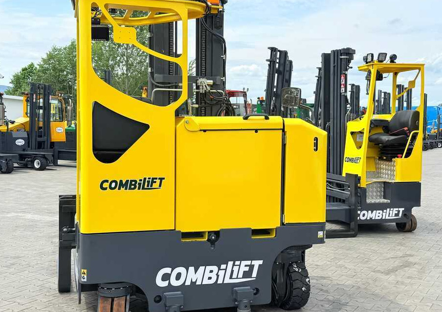 הַחכָּרָה  Combilift MR / ELECTRIC / TRIPLEX – 6000MM / FULL FREE LIFT / WIDE POSITIONER / FORK SIDESHIFT / ONLY 1400 HOURS / LIKE NEW Combilift MR / ELECTRIC / TRIPLEX – 6000MM / FULL FREE LIFT / WIDE POSITIONER / FORK SIDESHIFT / ONLY 1400 HOURS / LIKE NEW: תמונה 10