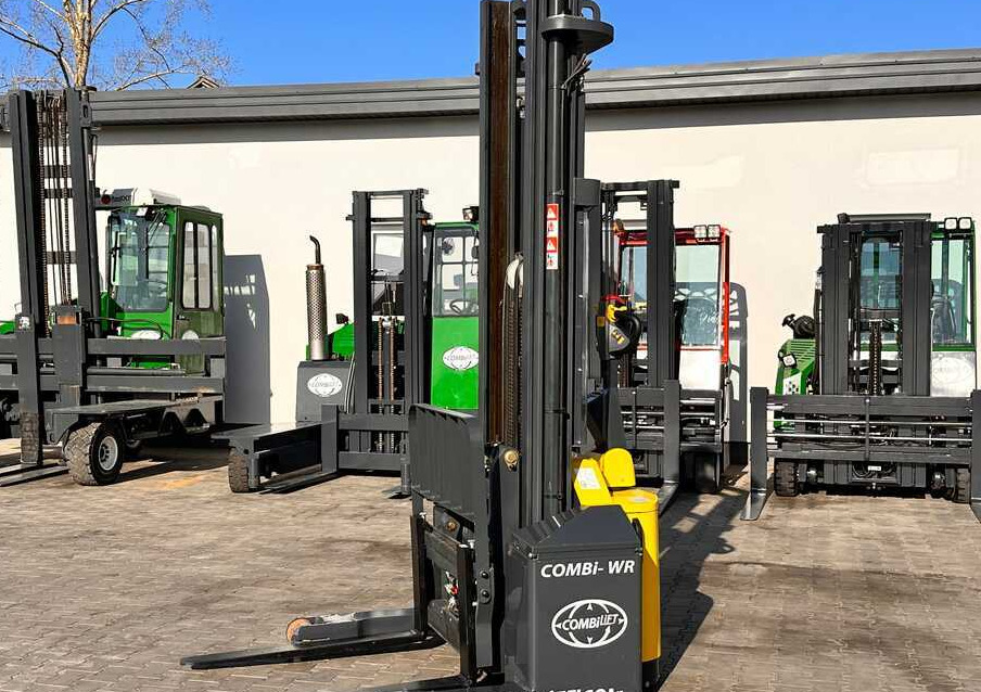 Combilift WR-4 / DUPLEX / 4.5M / 2017 / ONLY 30 HOURS / LIKE NEW / 1500KG - משאית הגעה ב-4 דרכים: תמונה 2 Combilift WR-4 / DUPLEX / 4.5M / 2017 / ONLY 30 HOURS / LIKE NEW / 1500KG - משאית הגעה ב-4 דרכים: תמונה 2