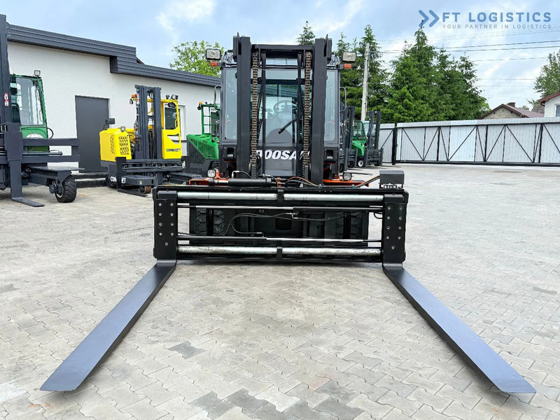 Doosan DOOSAN / DUPLEX 3000MM / SIDE SHIFT / FORK POSITIONER / 2500MM FORKS / 7000KG / CABIN / LIKE NEW DOOSAN / DUPLEX 3000MM / SIDE S - מלגזת סולר: תמונה 4 Doosan DOOSAN / DUPLEX 3000MM / SIDE SHIFT / FORK POSITIONER / 2500MM FORKS / 7000KG / CABIN / LIKE NEW DOOSAN / DUPLEX 3000MM / SIDE S - מלגזת סולר: תמונה 4