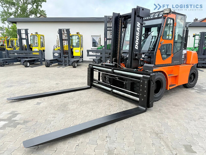 Doosan DOOSAN / DUPLEX 3000MM / SIDE SHIFT / FORK POSITIONER / 2500MM FORKS / 7000KG / CABIN / LIKE NEW DOOSAN / DUPLEX 3000MM / SIDE S - מלגזת סולר: תמונה 1 Doosan DOOSAN / DUPLEX 3000MM / SIDE SHIFT / FORK POSITIONER / 2500MM FORKS / 7000KG / CABIN / LIKE NEW DOOSAN / DUPLEX 3000MM / SIDE S - מלגזת סולר: תמונה 1