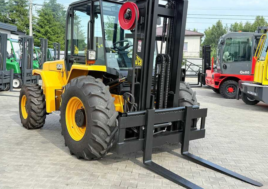 JCB 940 / DIESEL / TRIPLEX 4500MM / FORK POSITIONER / FORK SIDESHIFT / 4T / NEW TYRES / LIKE NEW - מלגזת שטח קשה: תמונה 5 JCB 940 / DIESEL / TRIPLEX 4500MM / FORK POSITIONER / FORK SIDESHIFT / 4T / NEW TYRES / LIKE NEW - מלגזת שטח קשה: תמונה 5