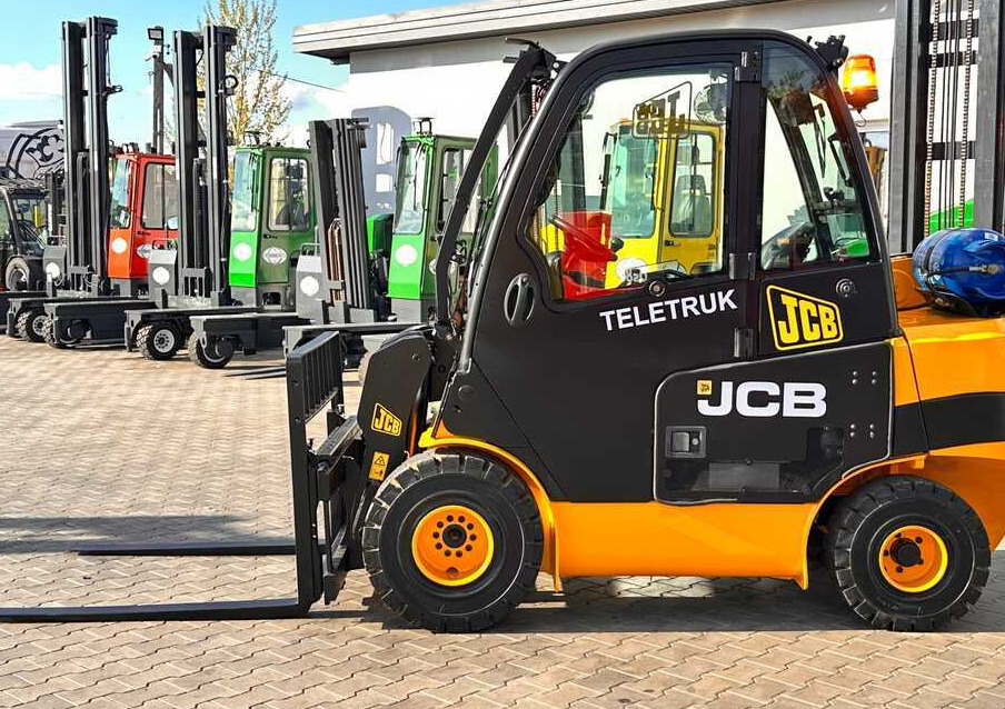 JCB TLT30G / GAS / 4100MM / FULL CABIN / FORK POSITIONER / LIKE NEW - מפעיל טלסקופי: תמונה 4 JCB TLT30G / GAS / 4100MM / FULL CABIN / FORK POSITIONER / LIKE NEW - מפעיל טלסקופי: תמונה 4
