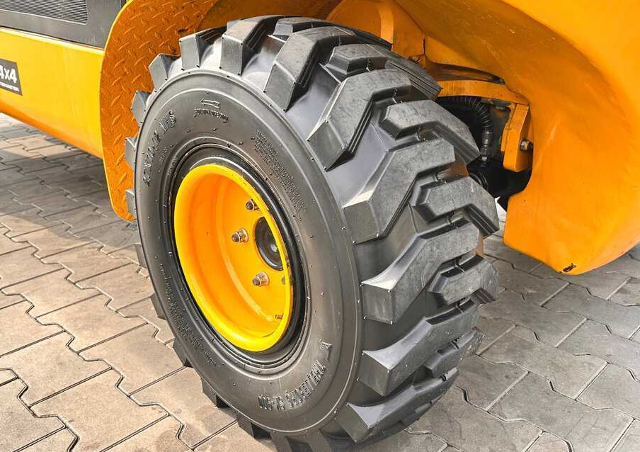 JCB TLT35D / 4X4 / DIESEL / 4100MM / CABIN / LIKE NEW - מפעיל טלסקופי: תמונה 5 JCB TLT35D / 4X4 / DIESEL / 4100MM / CABIN / LIKE NEW - מפעיל טלסקופי: תמונה 5