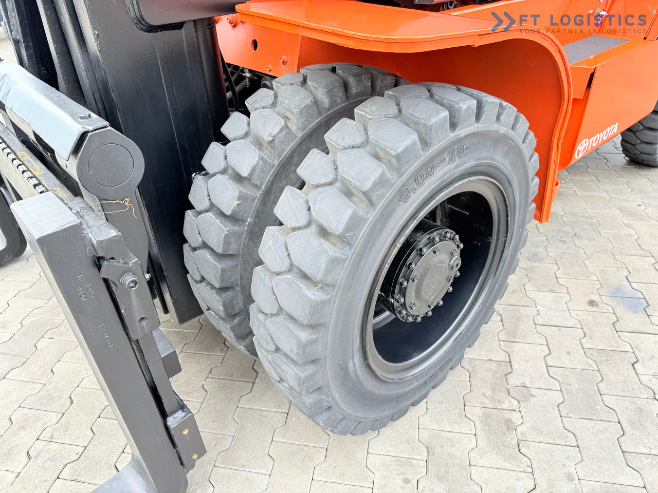 TOYOTA 60-5FD80 / DIESEL / DUPLEX - 4500MM / NEW TYRES / HEATED CABIN / 8 TON / UDT / EXCELLENT CONDITION - מלגזת סולר: תמונה 4 TOYOTA 60-5FD80 / DIESEL / DUPLEX - 4500MM / NEW TYRES / HEATED CABIN / 8 TON / UDT / EXCELLENT CONDITION - מלגזת סולר: תמונה 4