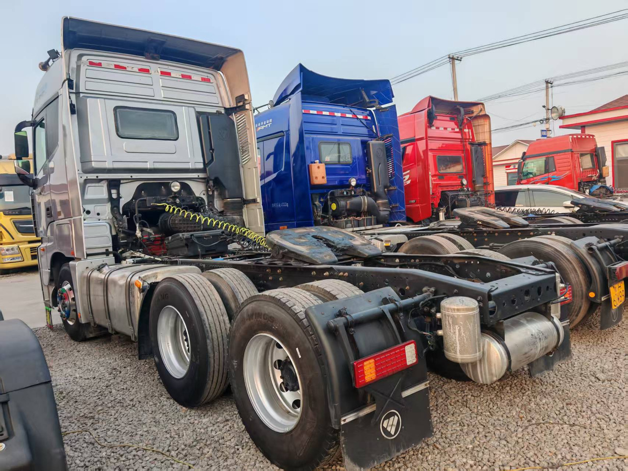 AUMAN 560HP - יחידת טרקטור: תמונה 1 AUMAN 560HP - יחידת טרקטור: תמונה 1