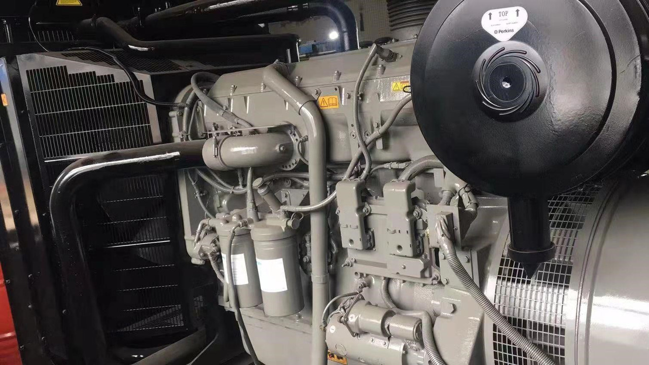 CATERPILLAR C18 - מנוע עבור מחפר: תמונה 1 CATERPILLAR C18 - מנוע עבור מחפר: תמונה 1