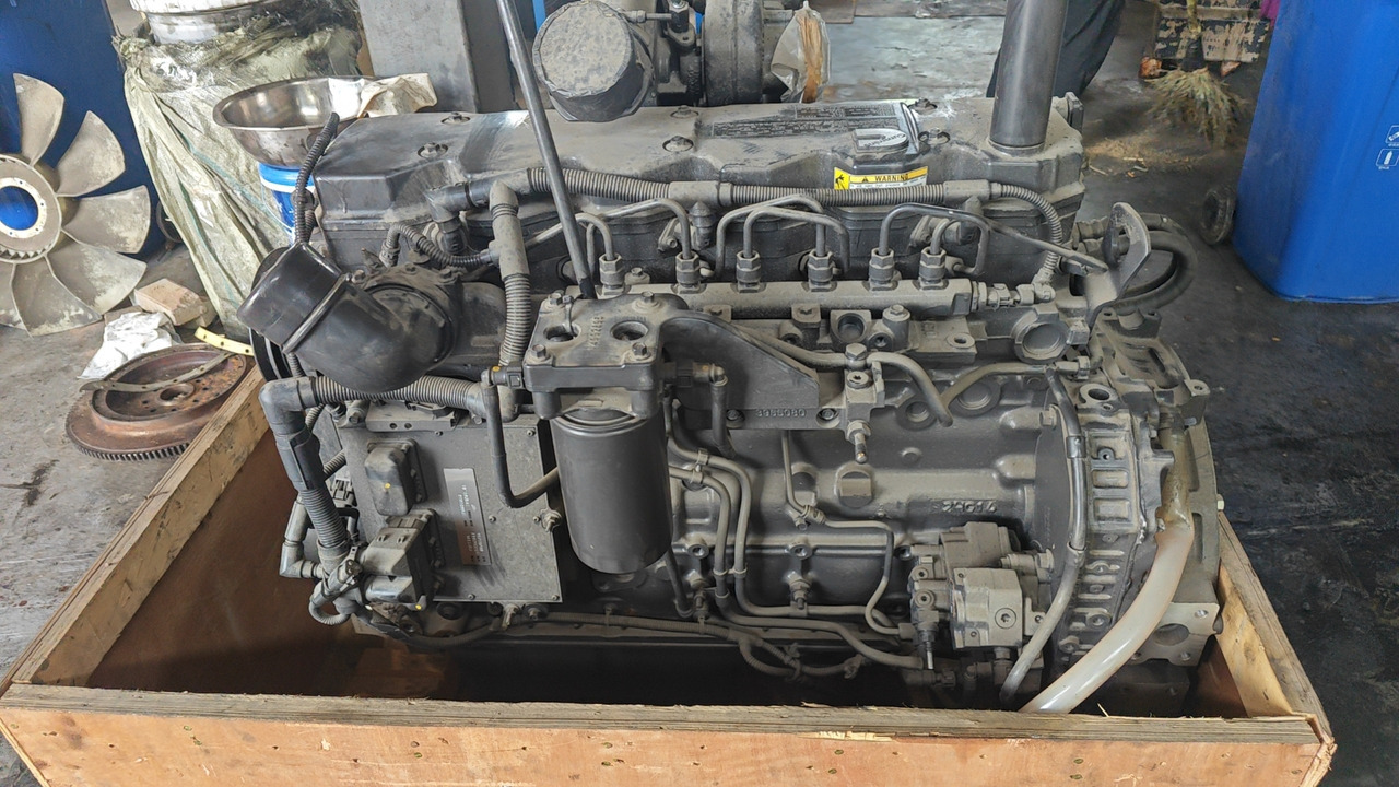 CATERPILLAR QSB6.7 - מנוע עבור מחפר: תמונה 2 CATERPILLAR QSB6.7 - מנוע עבור מחפר: תמונה 2