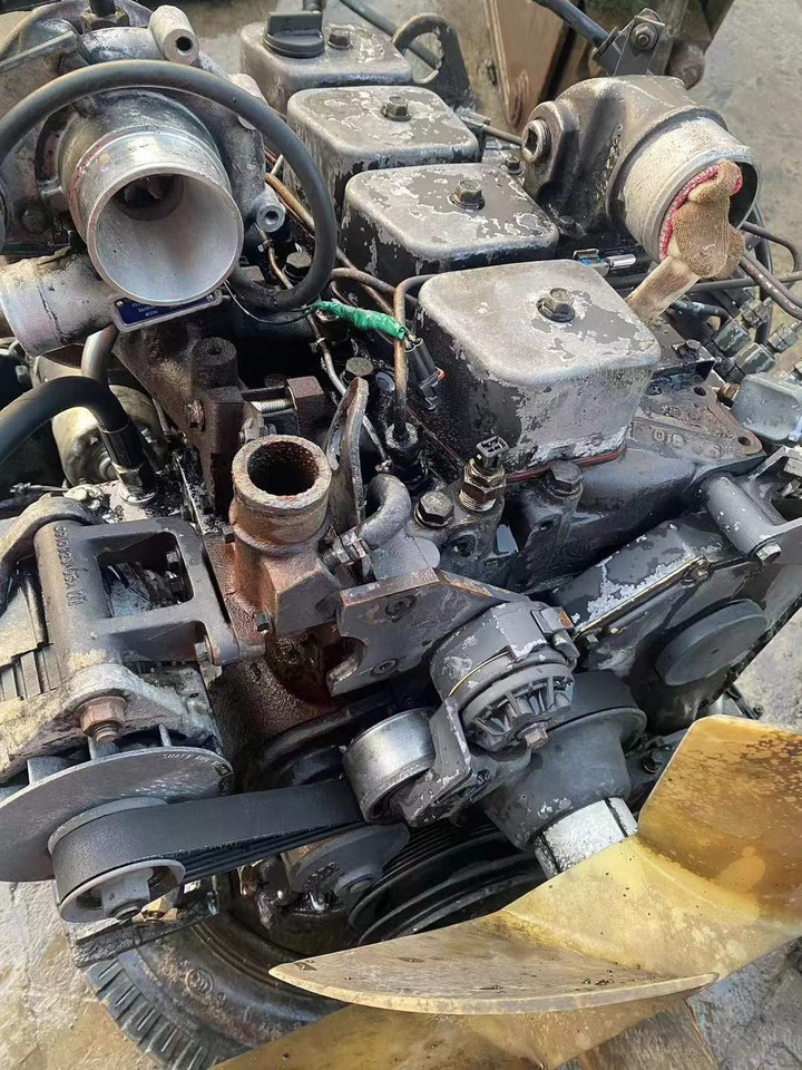 CUMMINS 4BT3.9 - מנוע עבור מחפר: תמונה 5 CUMMINS 4BT3.9 - מנוע עבור מחפר: תמונה 5
