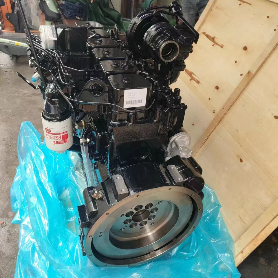 CUMMINS 6BT5.9 - מנוע עבור מחפר: תמונה 1 CUMMINS 6BT5.9 - מנוע עבור מחפר: תמונה 1