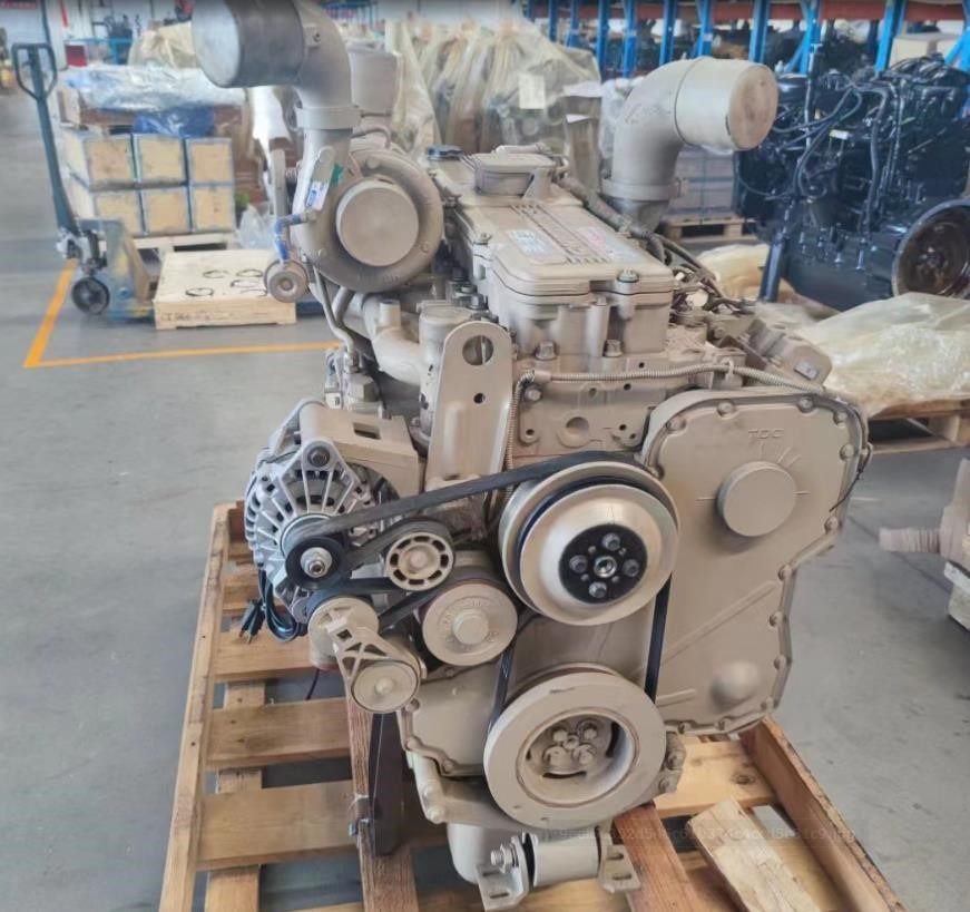 CUMMINS QSC8.3 - מנוע עבור מחפר: תמונה 1 CUMMINS QSC8.3 - מנוע עבור מחפר: תמונה 1
