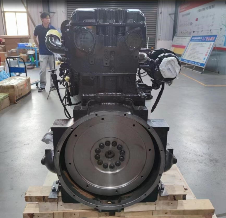 CUMMINS QSX15 - מנוע עבור מחפר: תמונה 2 CUMMINS QSX15 - מנוע עבור מחפר: תמונה 2