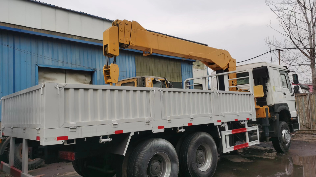 HOWO 371 - משאית מנוף: תמונה 2 HOWO 371 - משאית מנוף: תמונה 2