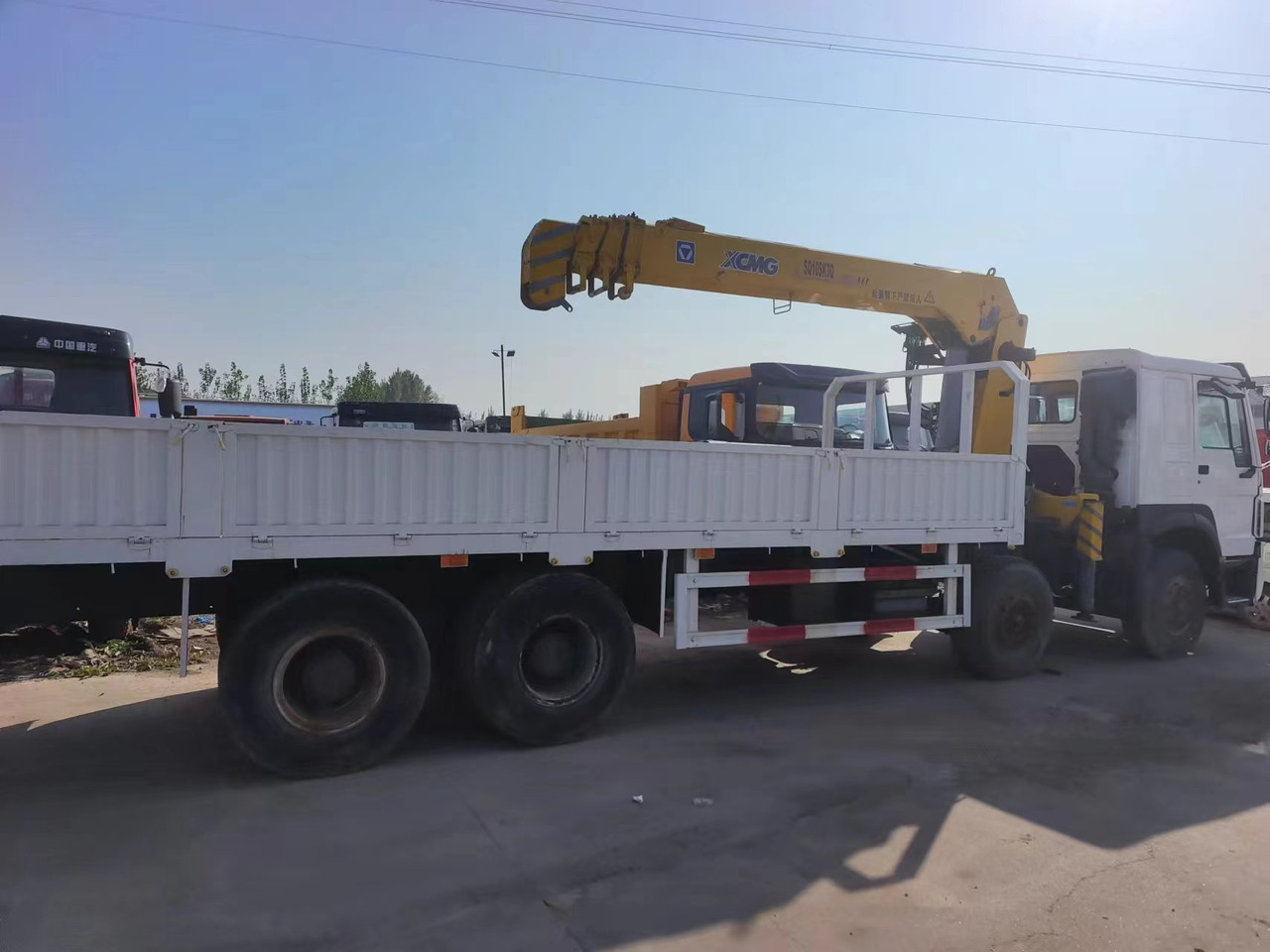 HOWO HOWO 371 chassis,10 TONS crane truck - משאית מנוף: תמונה 4 HOWO HOWO 371 chassis,10 TONS crane truck - משאית מנוף: תמונה 4