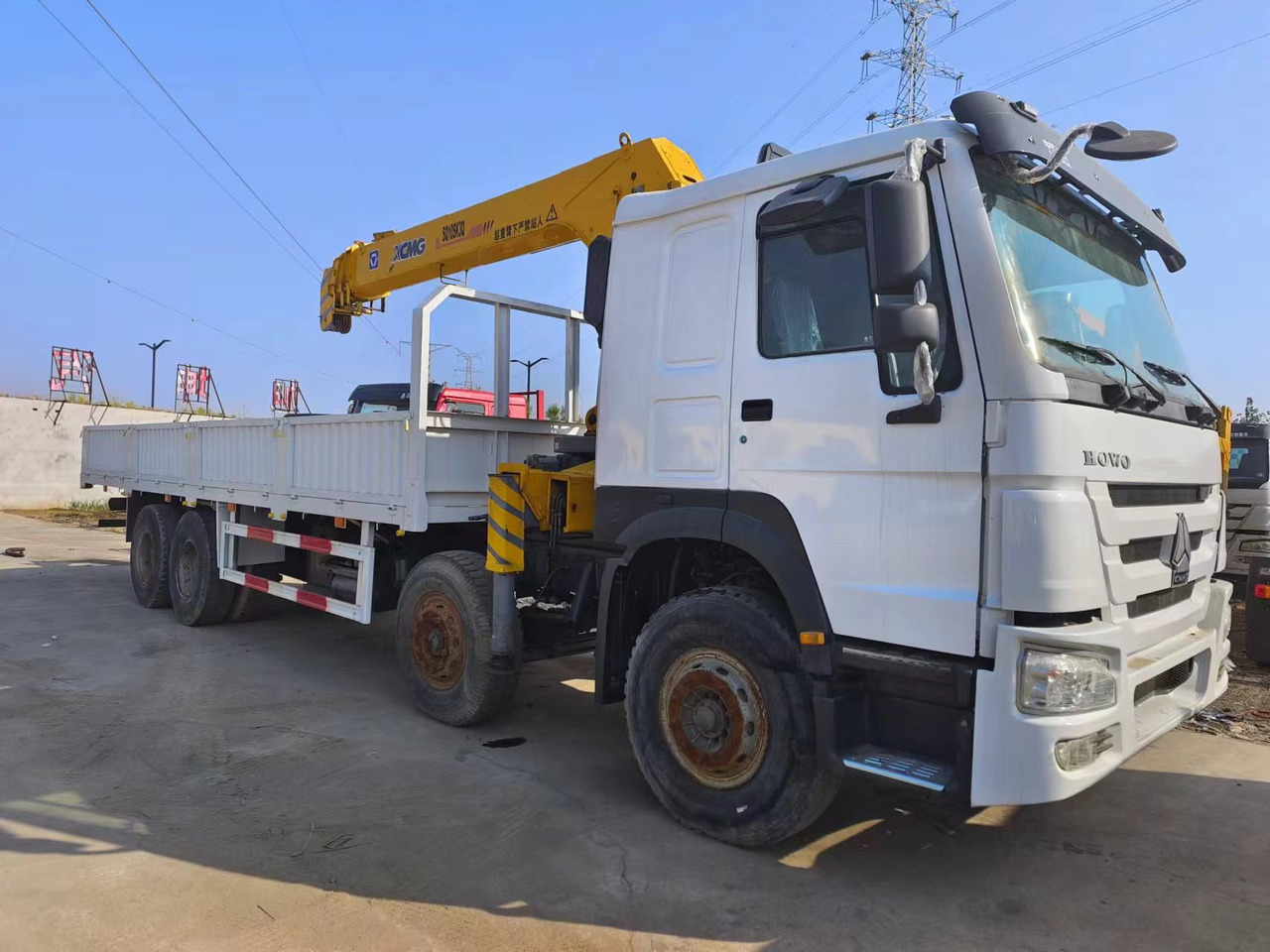 HOWO HOWO 371 chassis,10 TONS crane truck - משאית מנוף: תמונה 5 HOWO HOWO 371 chassis,10 TONS crane truck - משאית מנוף: תמונה 5